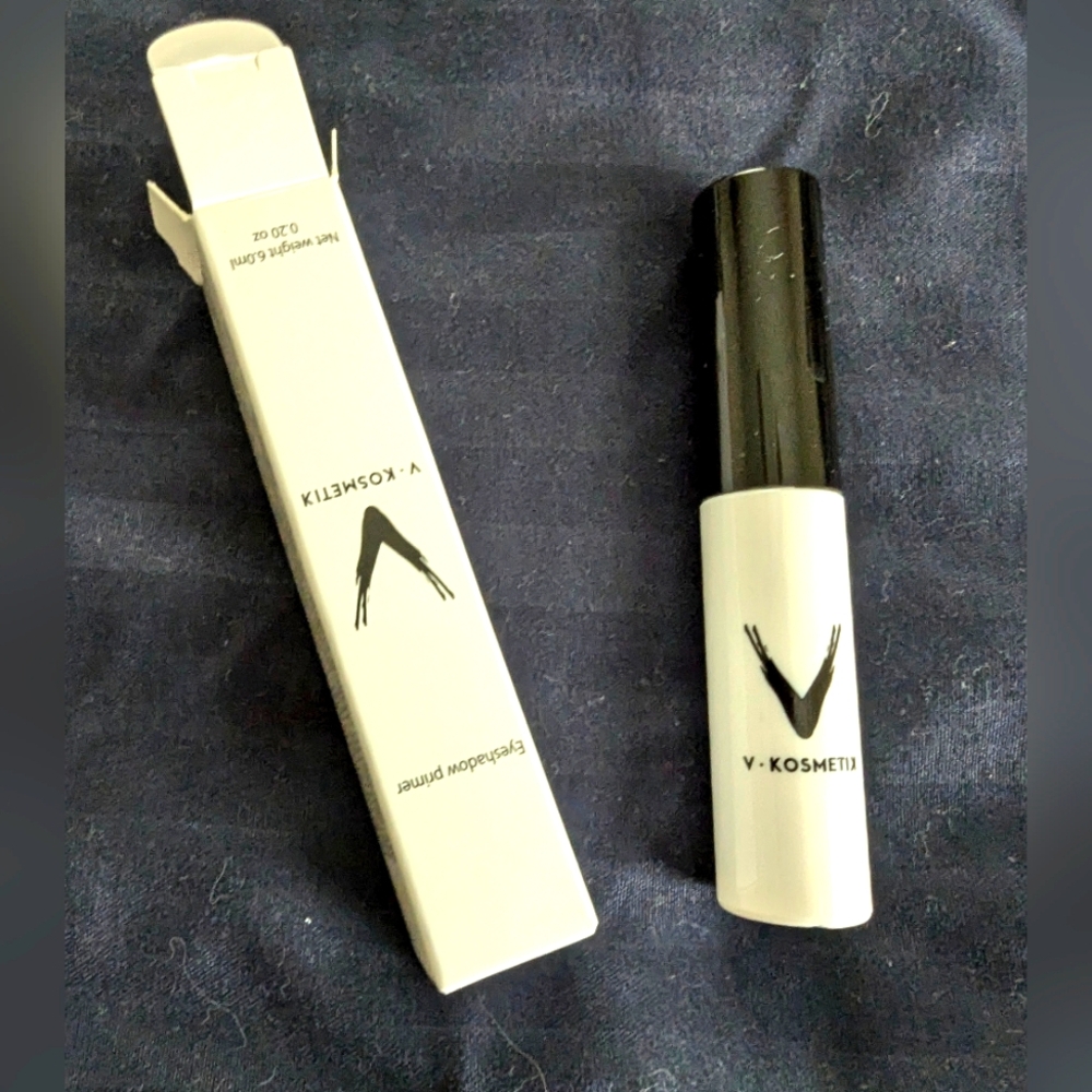 NWB V-Kosmetik Eyeshadow Primer